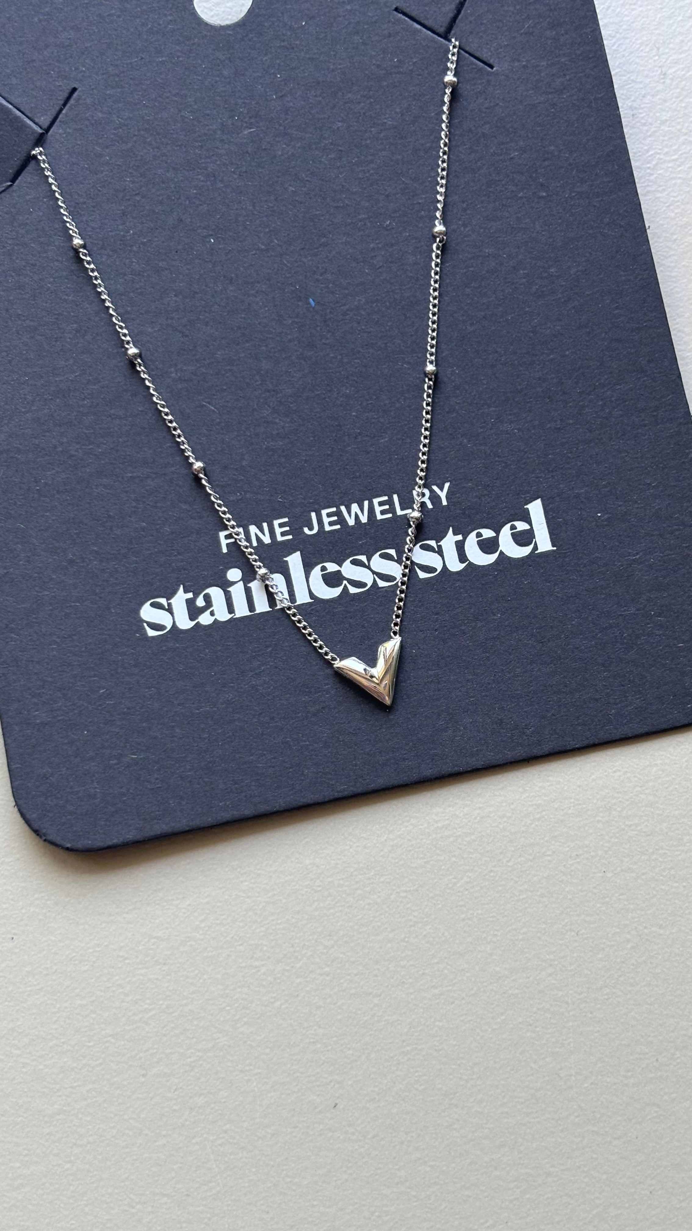 Stainless Steel V Halsketting