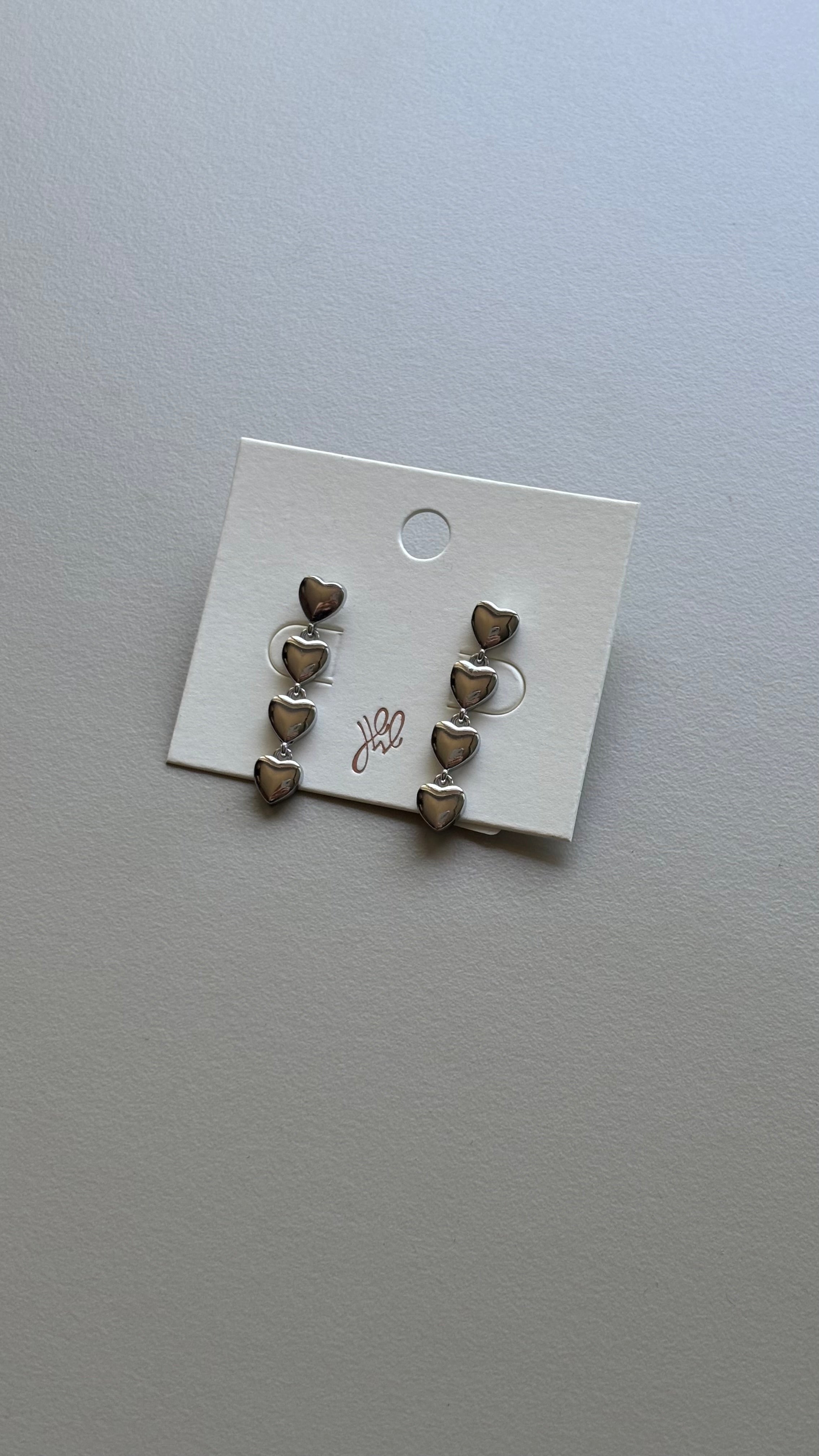 Row of Hearts Oorbellen